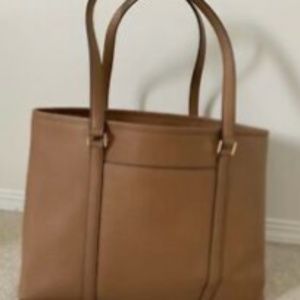 Michael Kors Brown Jet Set Travel Tote E94